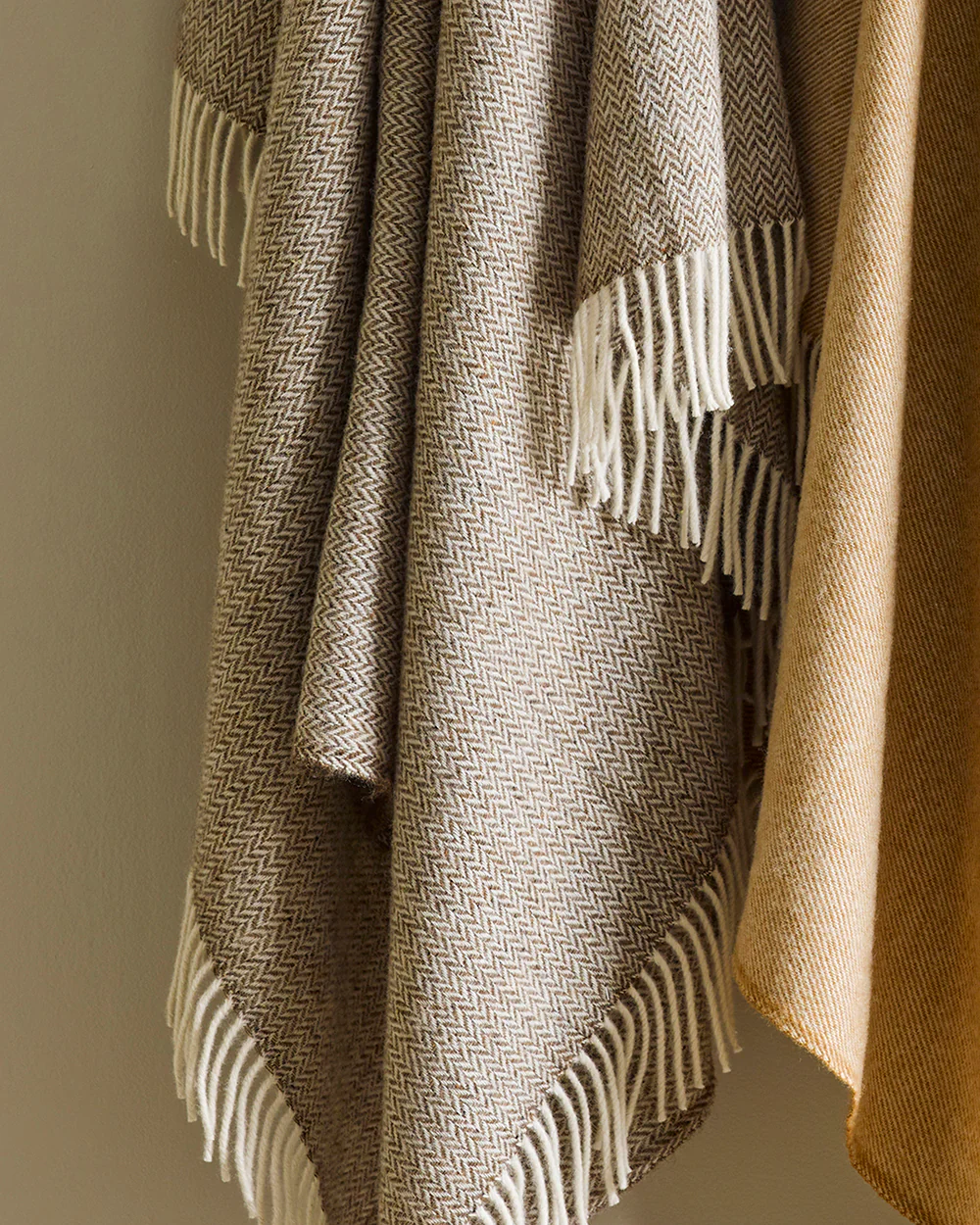Featherston Throw - Image 4