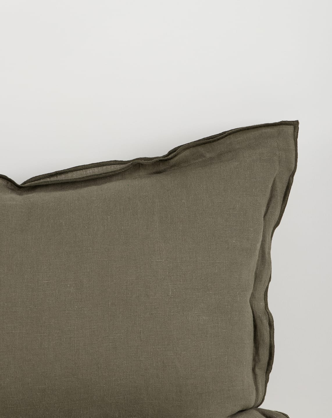 Linden Lodge Cushion - Image 9