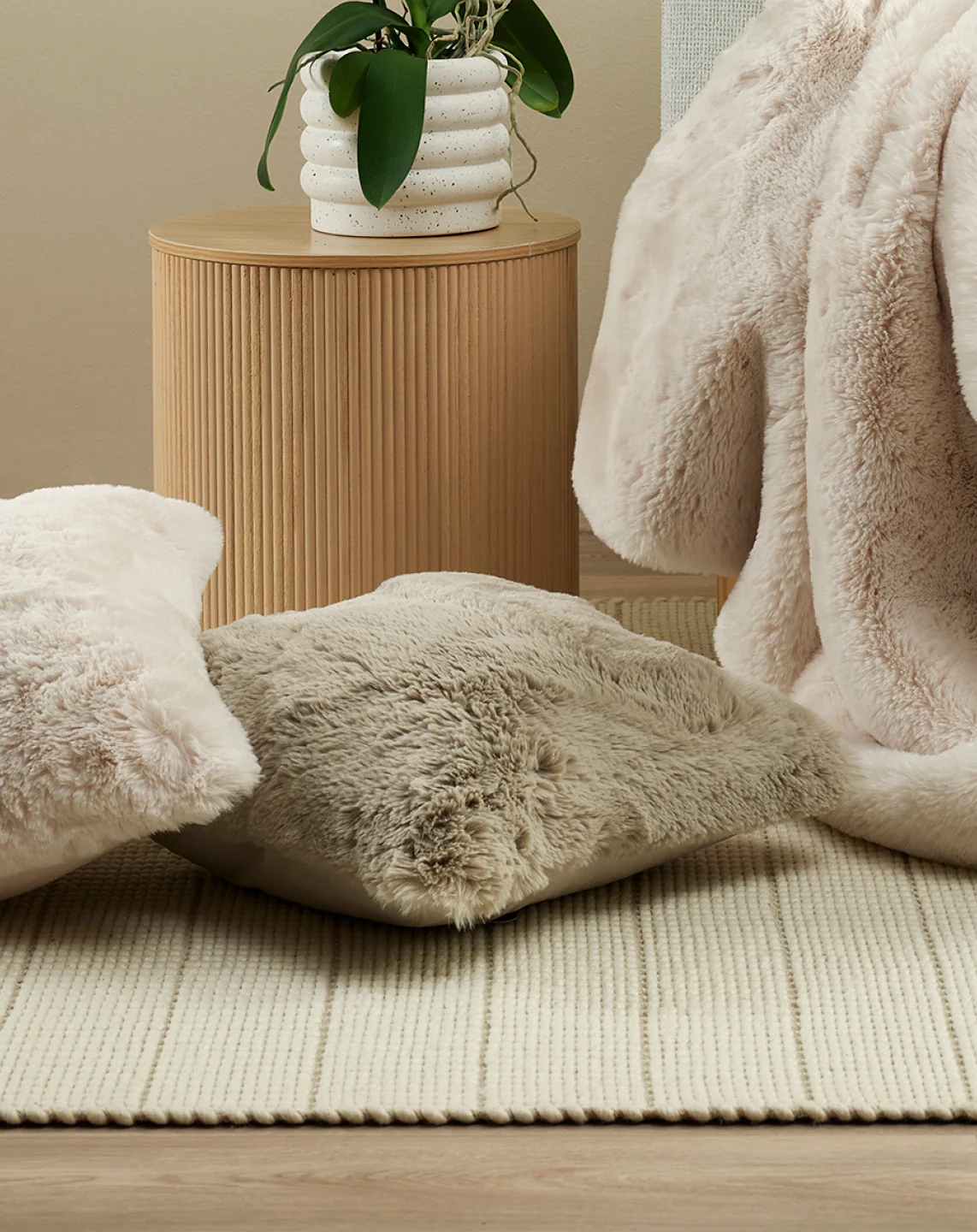 Pelage Cushion - Image 7