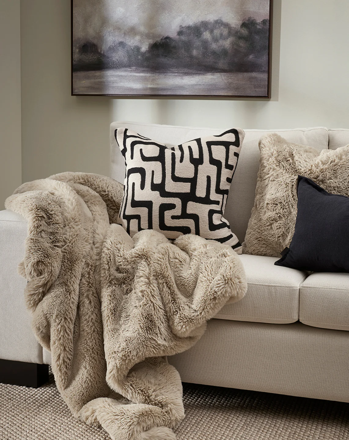 Pelage Cushion - Image 9